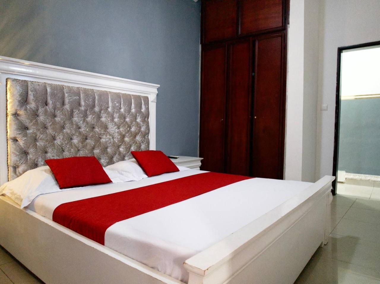 Apparts meublés Tigson Yaoundé Extérieur photo